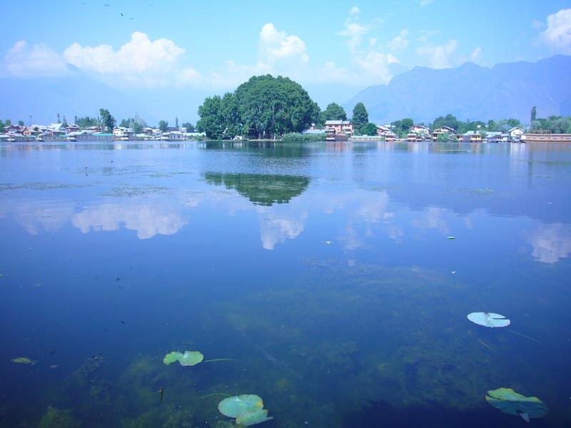 Nageen lake.