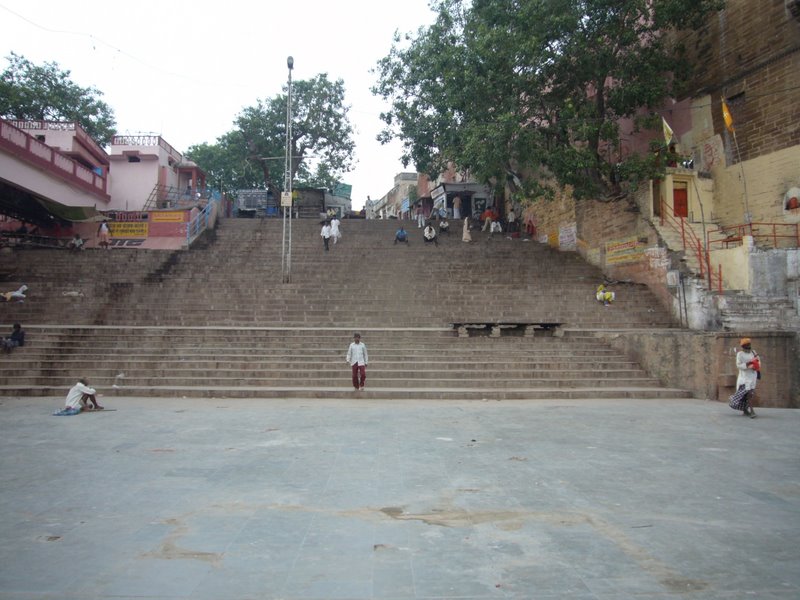 Travel - India - Varanasi - Gangaside